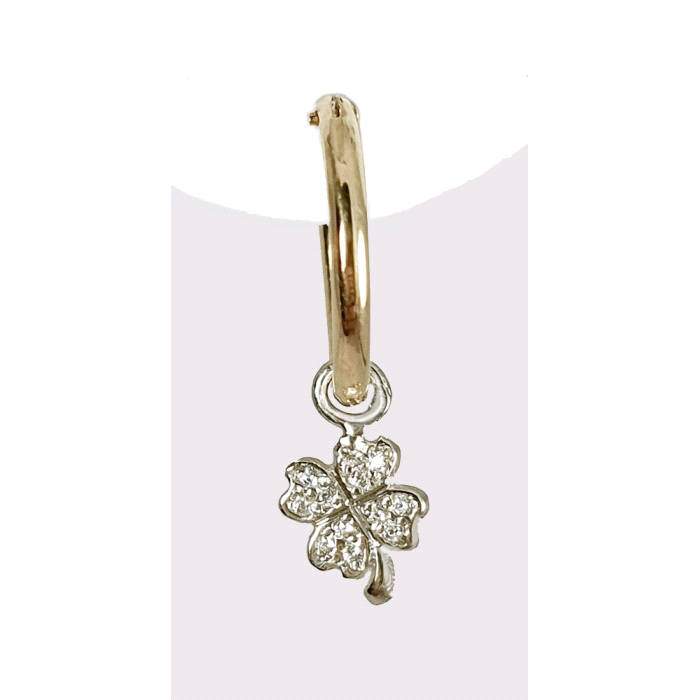 Aro con  mini trebol oro 18 kt diamantes 0.10 ct